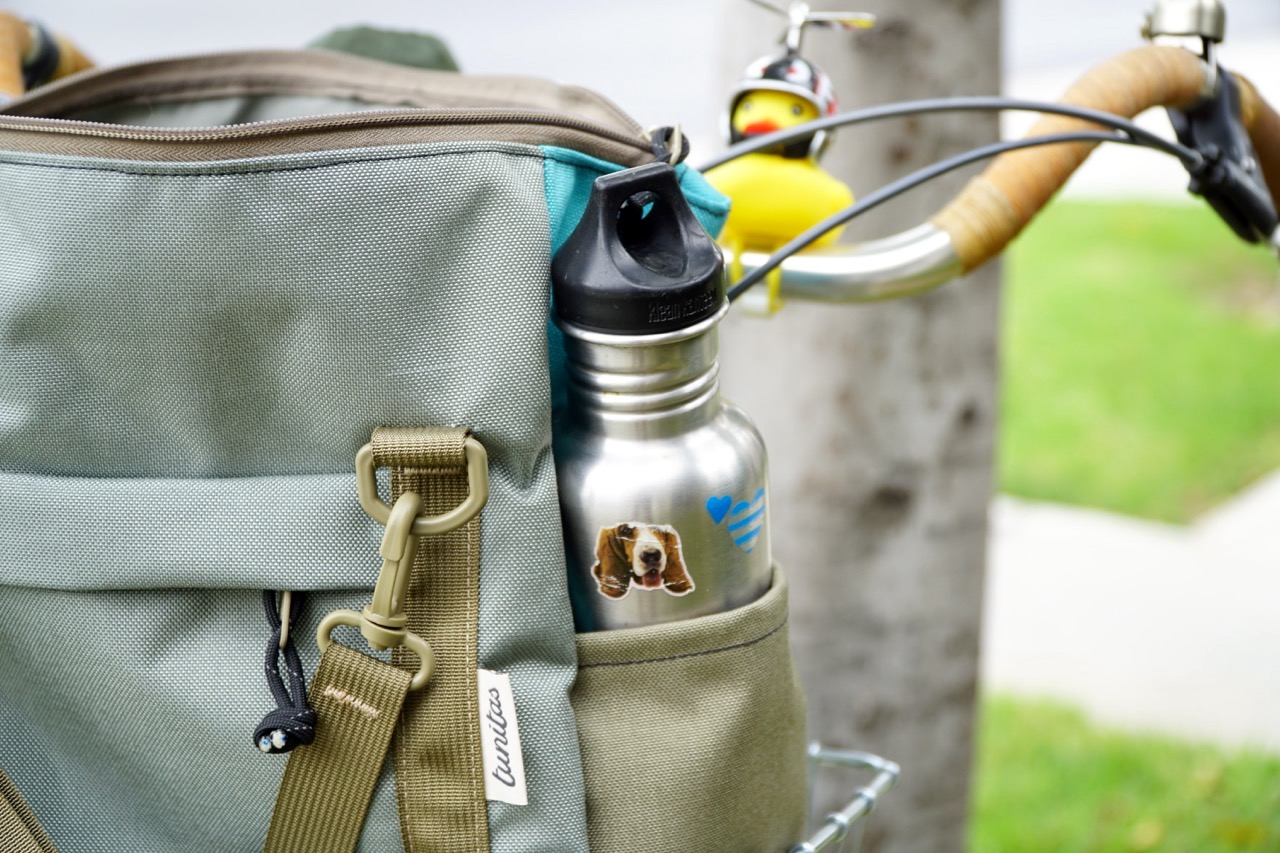 Tunitias Basket Tote side pocket water bottle