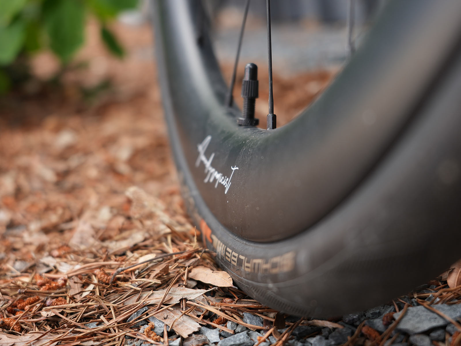 hunt 44 aerodynamicist aero road bike wheels on a bike